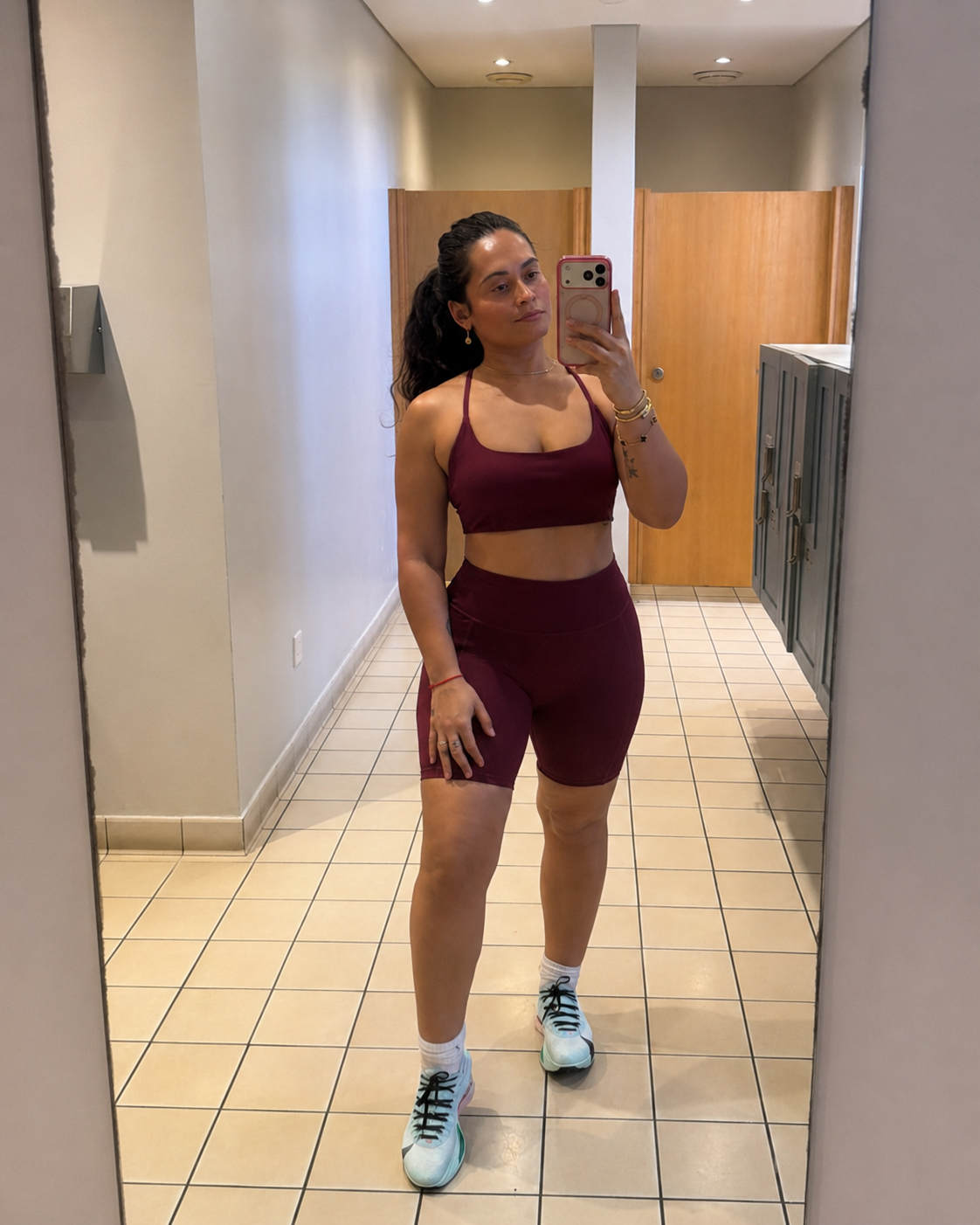 ONEMRE customer wearing the Mulberry Muse matching set at the gym